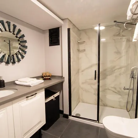 Myway Deluxe Alsancak 4*