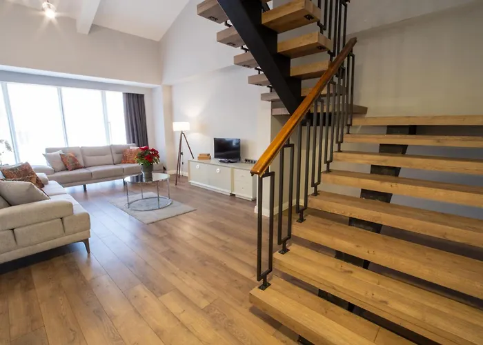 Myway Deluxe Hotel 4*