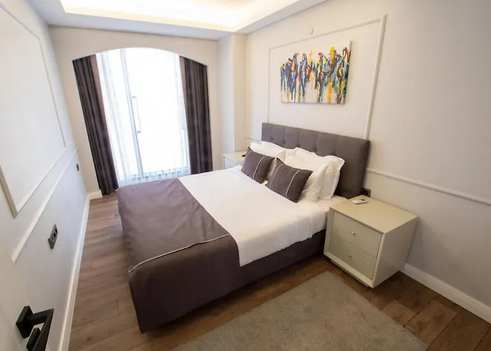 Myway Deluxe Hotell 4*